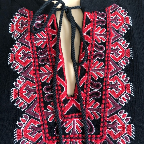 Atmosphere Embroidered Tunic with Tassels - Picture 5 of 7